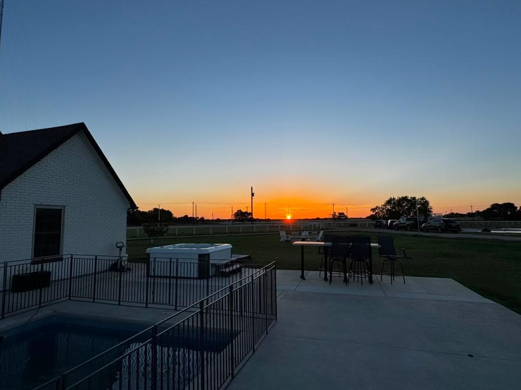 farm stay in Aubrey Texas